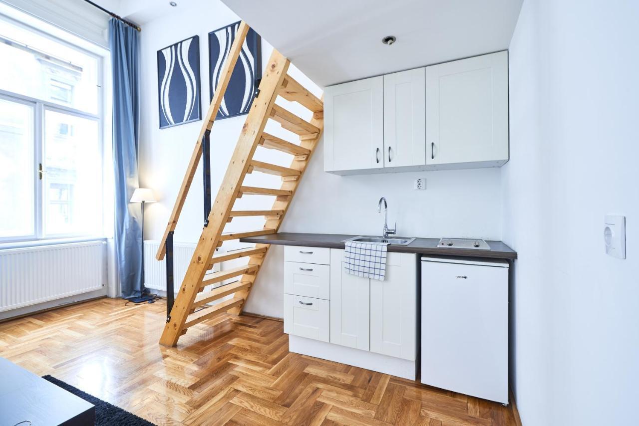 Large Apartment For Groups City Center Dist. VII Βουδαπέστη Εξωτερικό φωτογραφία