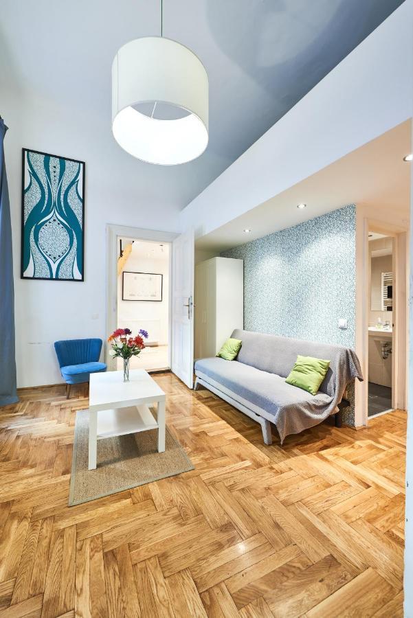 Large Apartment For Groups City Center Dist. VII Βουδαπέστη Εξωτερικό φωτογραφία