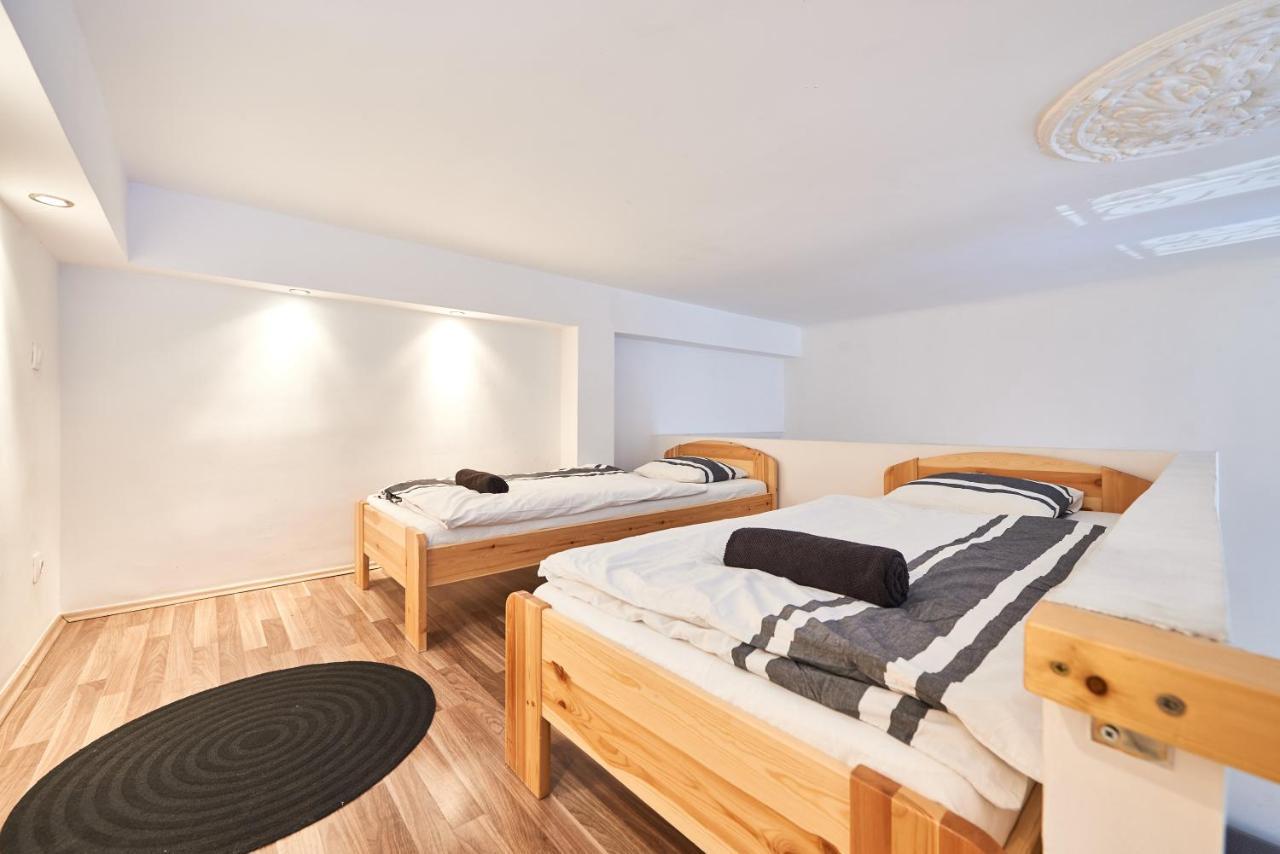 Large Apartment For Groups City Center Dist. VII Βουδαπέστη Εξωτερικό φωτογραφία
