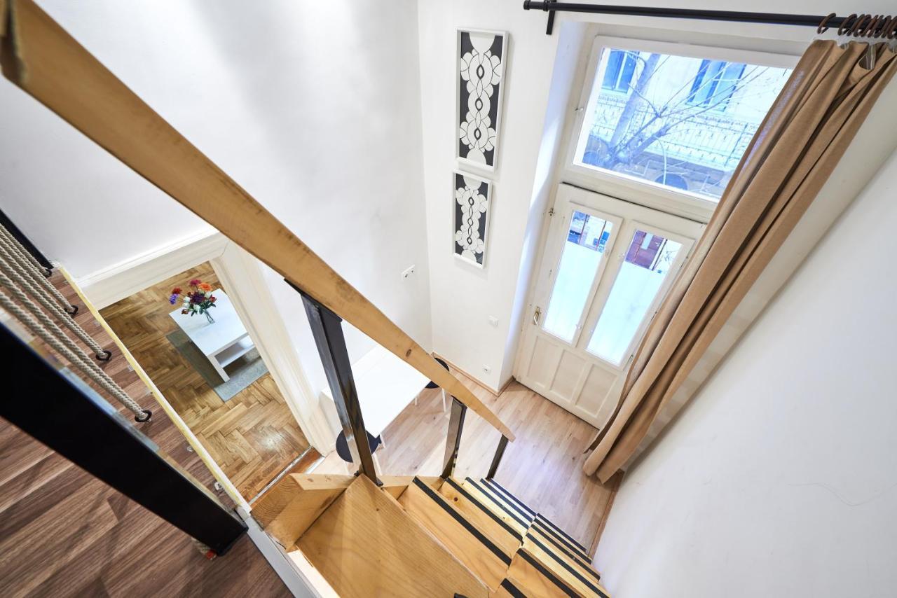 Large Apartment For Groups City Center Dist. VII Βουδαπέστη Εξωτερικό φωτογραφία