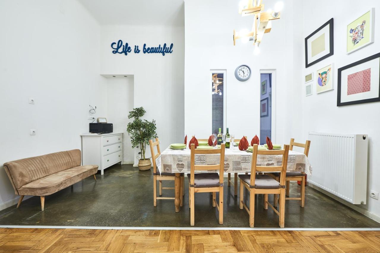 Large Apartment For Groups City Center Dist. VII Βουδαπέστη Εξωτερικό φωτογραφία