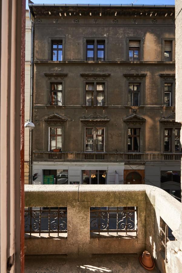 Large Apartment For Groups City Center Dist. VII Βουδαπέστη Εξωτερικό φωτογραφία